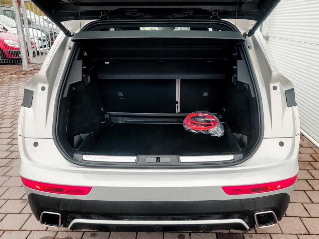 DS Automobiles DS7 Crossback - 7