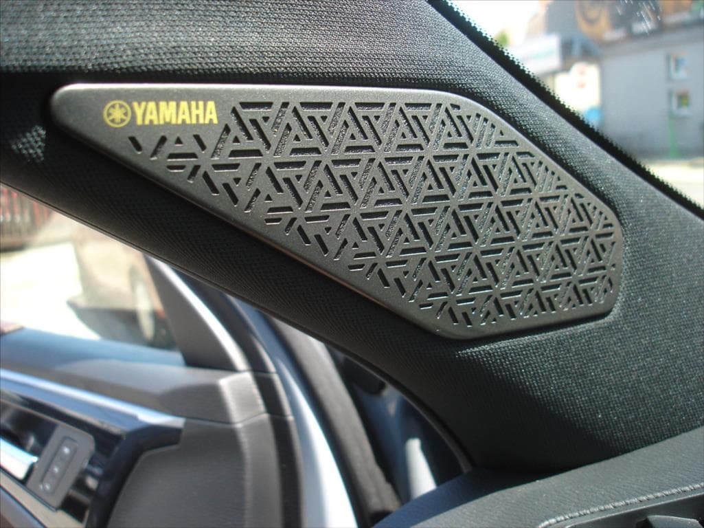 Mitsubishi Outlander - 10