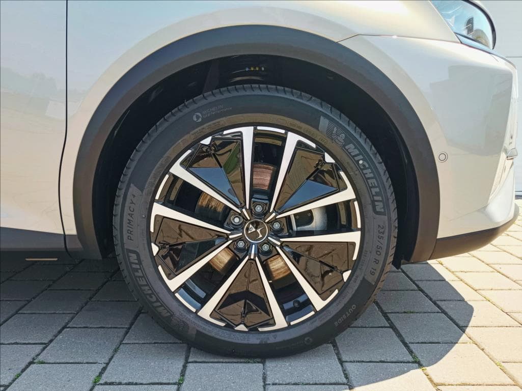 DS Automobiles DS7 Crossback - 19