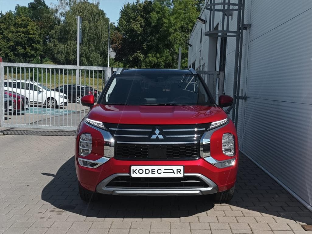 Mitsubishi Outlander náhled 2