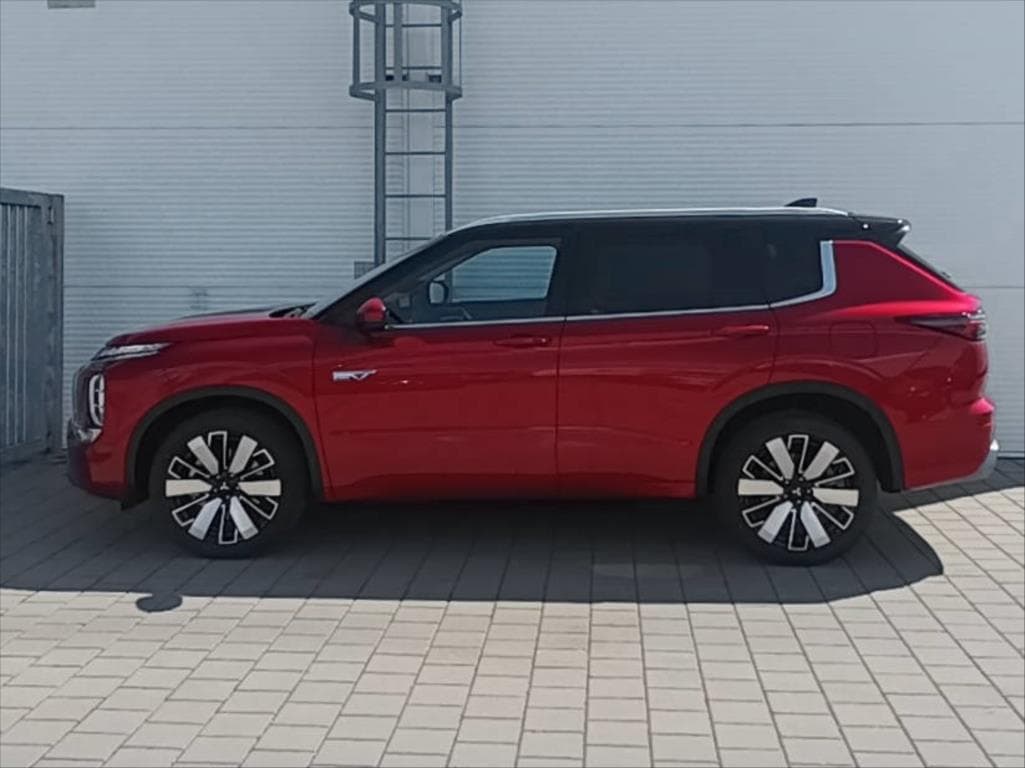 Mitsubishi Outlander - 6