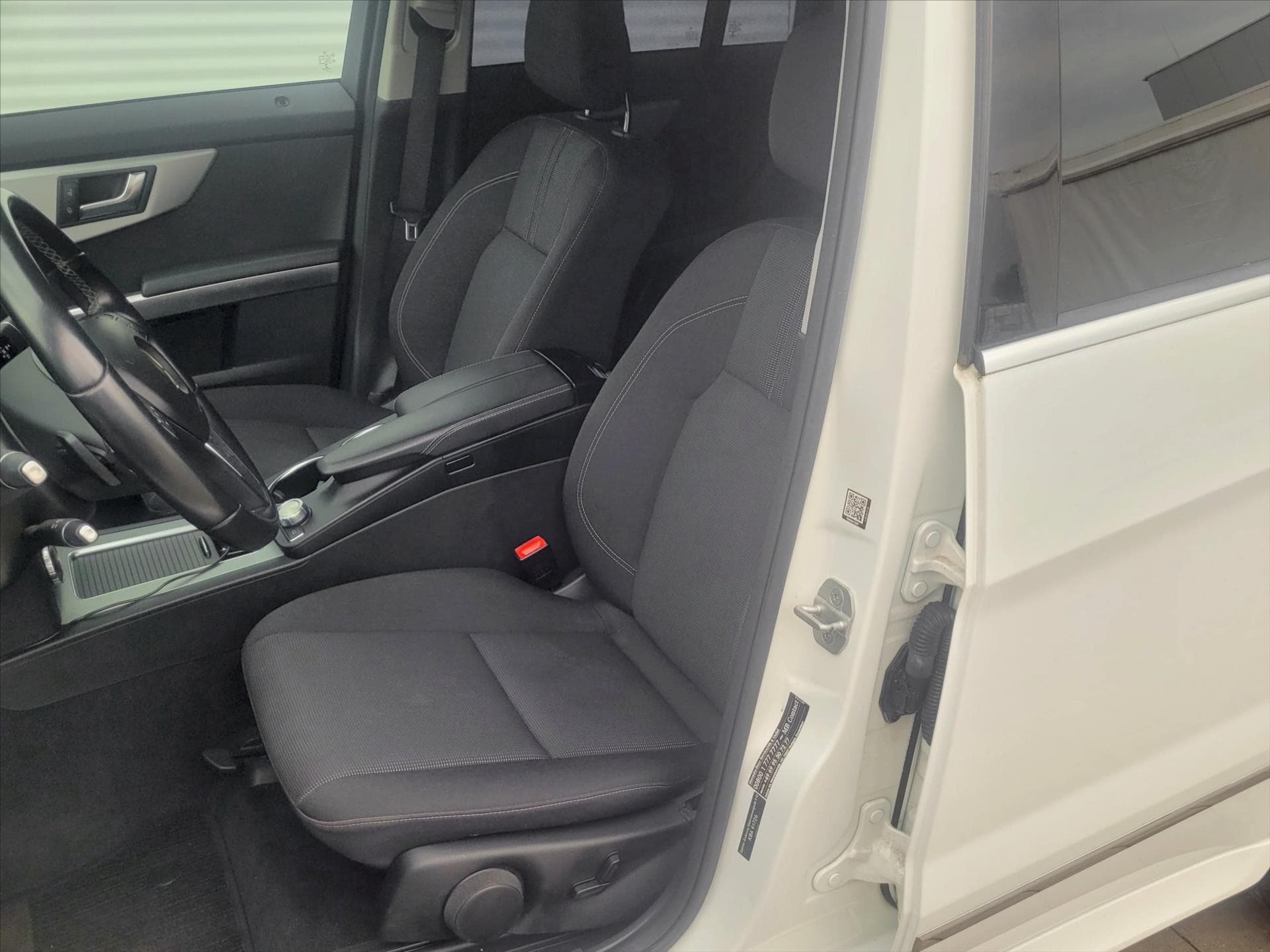 Mercedes-Benz GLK - 10