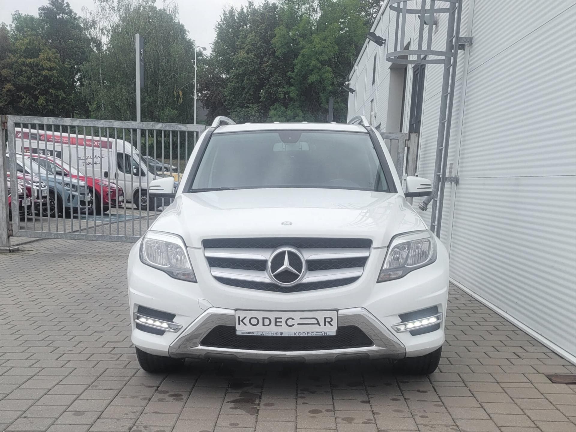 Mercedes-Benz GLK - 2
