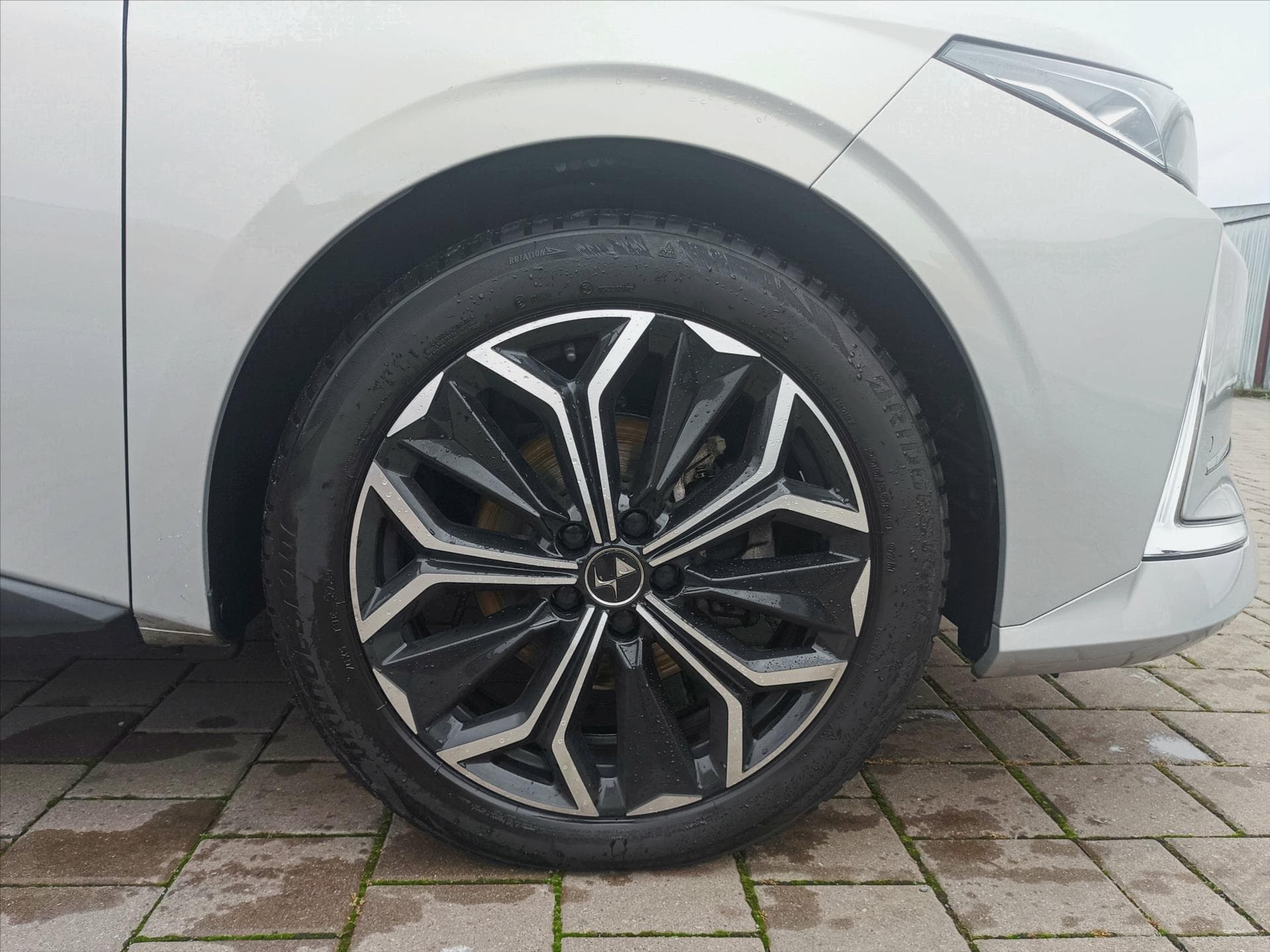 DS Automobiles DS4 - 17