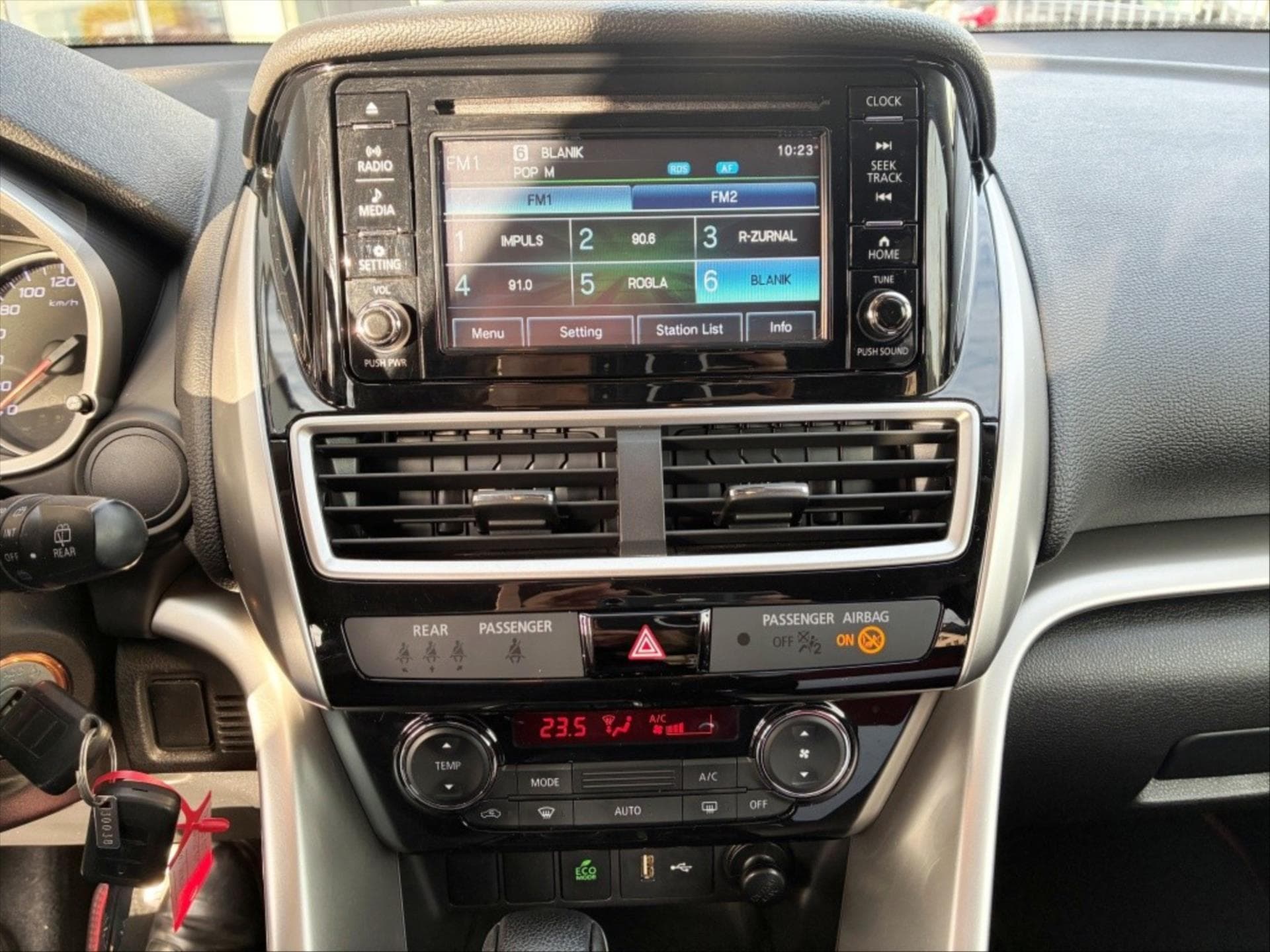 Mitsubishi Eclipse Cross - 9