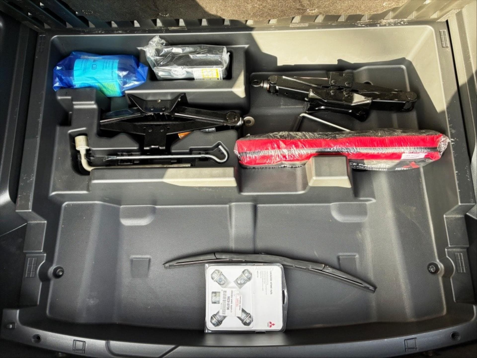 Mitsubishi Eclipse Cross - 12