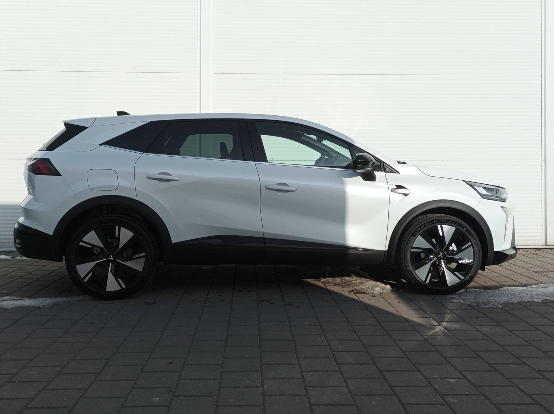 Mitsubishi Grandis - 3