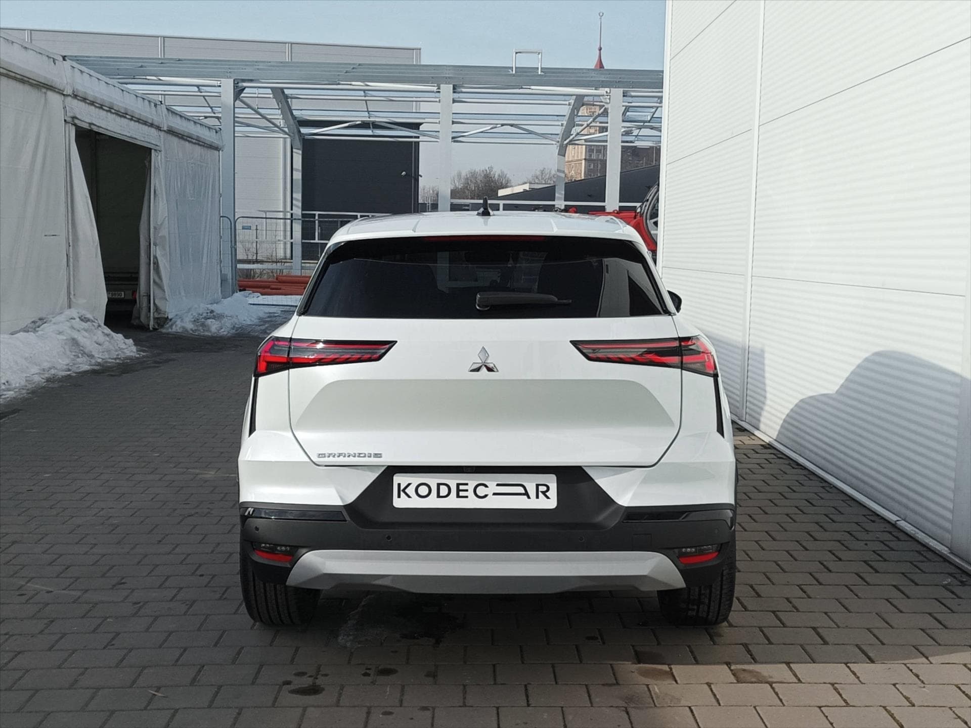 Mitsubishi Grandis - 5