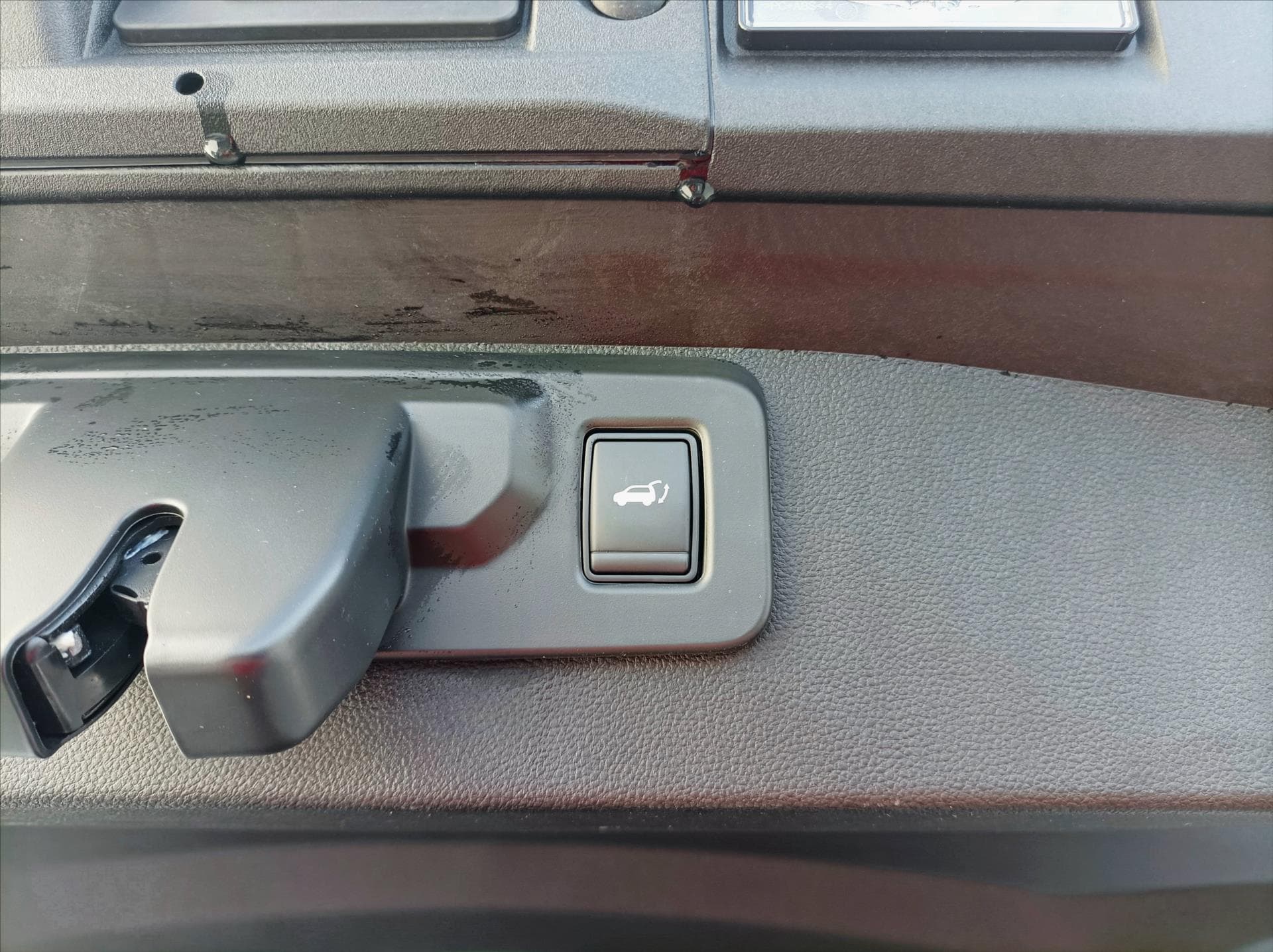 Mitsubishi Grandis - 8