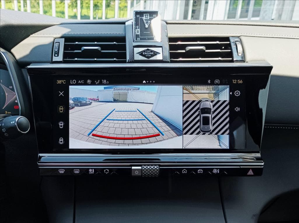 DS Automobiles DS7 Crossback - 11