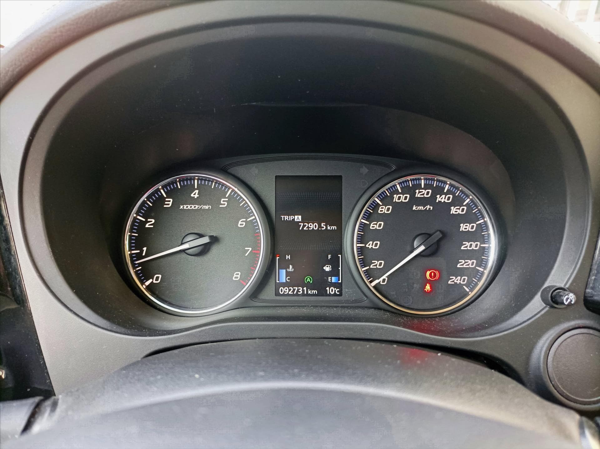 Mitsubishi Outlander - 9